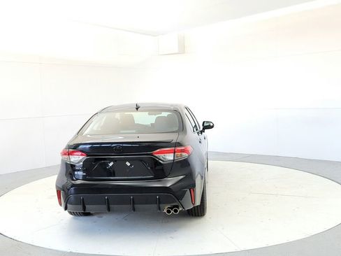 Used 2024 Toyota Corolla SE FWD image 5