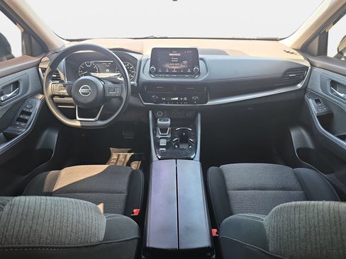 Used 2021 Nissan Rogue SV FWD image 9