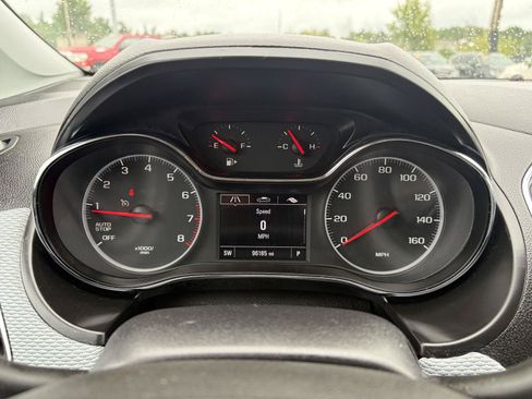 Used 2019 Chevrolet Cruze LT FWD image 18