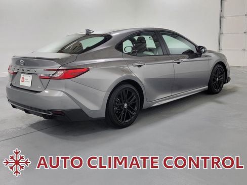 Certified 2025 Toyota Camry SE image 8