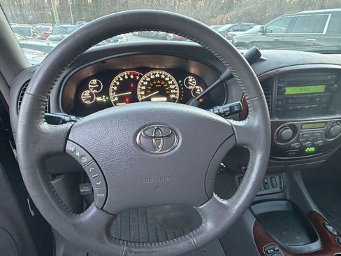 Used 2007 Toyota Sequoia Limited image 31