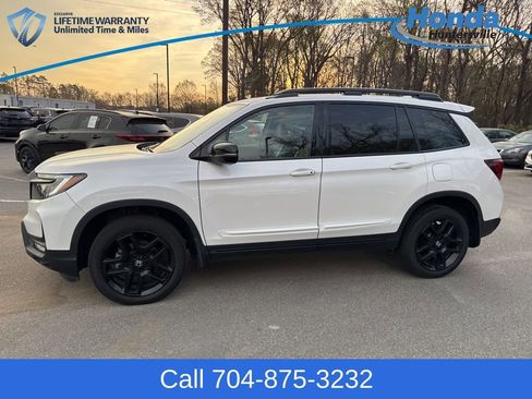 Used 2024 Honda Passport Black Edition image 5