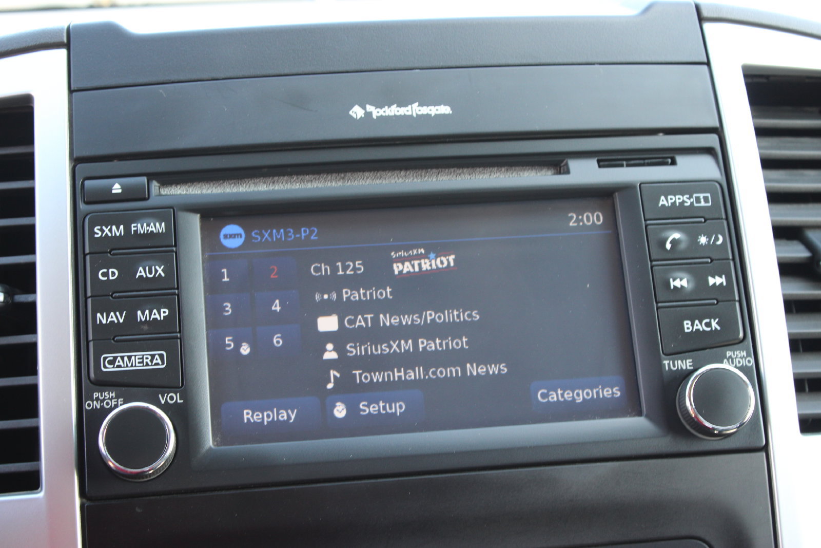 Used 2015 Nissan Frontier PRO-4X w/ Pro-4x Luxury Package AWD/4WD image 16