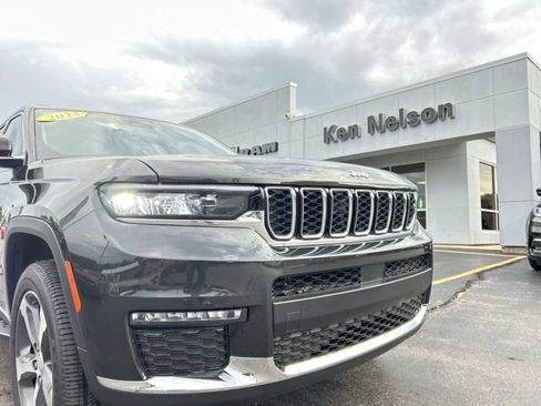Used 2023 Jeep Grand Cherokee L Limited AWD/4WD image 4