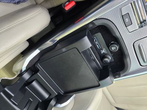 Used 2019 Land Rover Range Rover Sport Supercharged AWD/4WD image 13