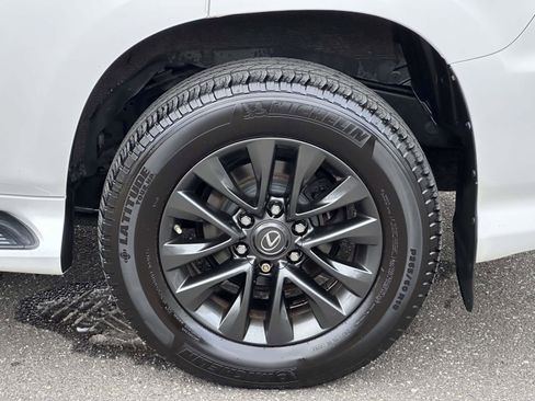 Used 2020 Lexus GX 460 Premium image 9