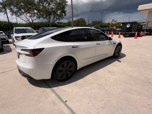 Used 2025 Tesla Model 3 Long Range RWD image 14