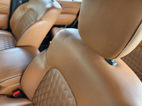 Used 2024 INFINITI QX80 Sensory AWD/4WD image 16