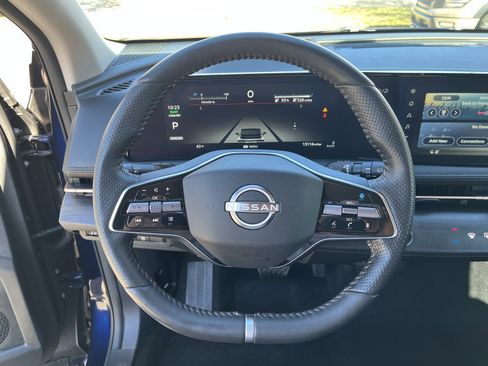 Used 2023 Nissan Ariya AWD image 12