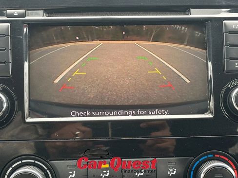 Used 2019 Nissan Rogue Sport S image 22