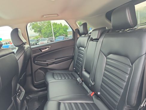 Used 2023 Ford Edge SEL AWD/4WD image 14