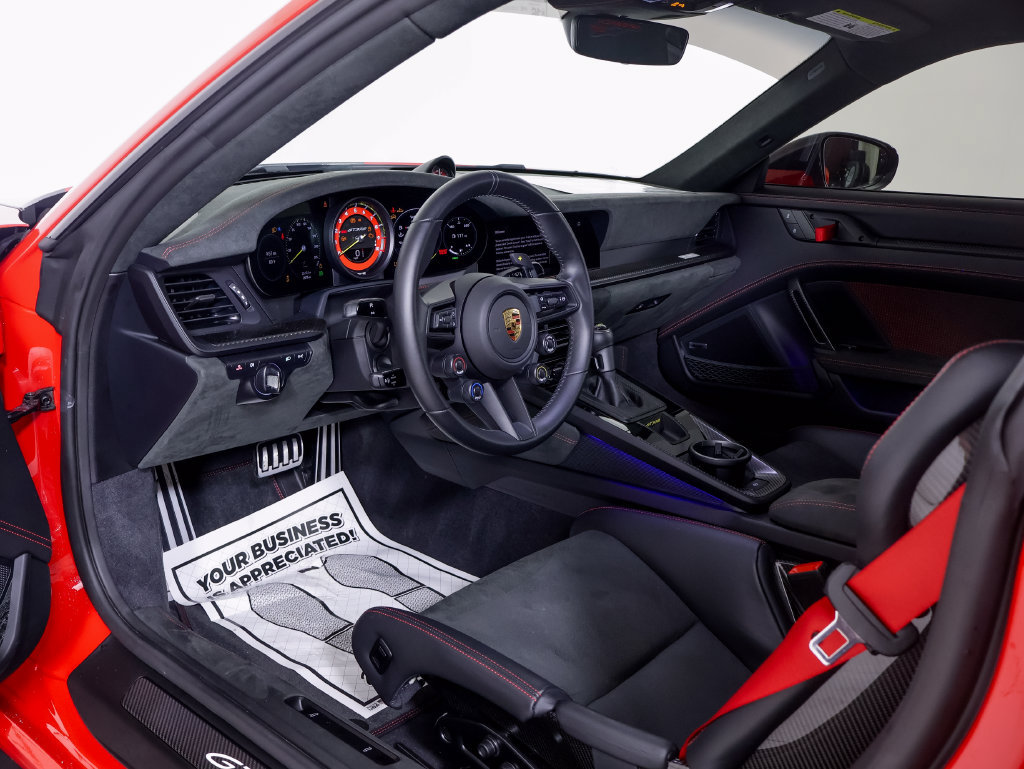 Certified 2025 Porsche 911 GT3 RS RWD image 4