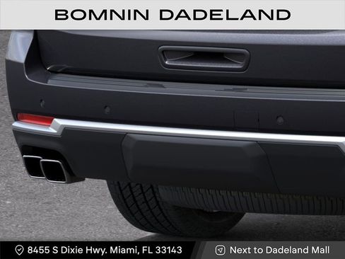 New 2026 Chevrolet Suburban High Country AWD/4WD image 14