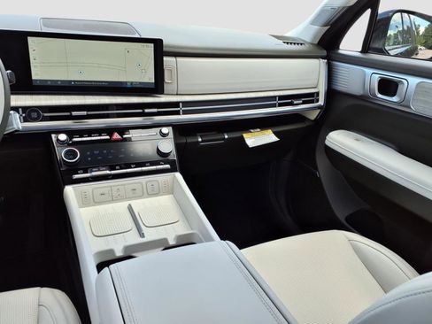 New 2025 Hyundai Santa Fe Calligraphy image 8