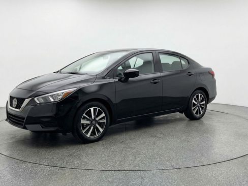 Used 2025 Nissan Versa SV FWD image 3