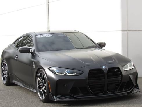 Used 2022 BMW M4 xDrive Competition w/ M Carbon Exterior Package AWD/4WD image 2