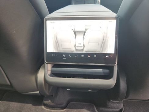 Used 2026 Tesla Model Y Long Range AWD/4WD image 22