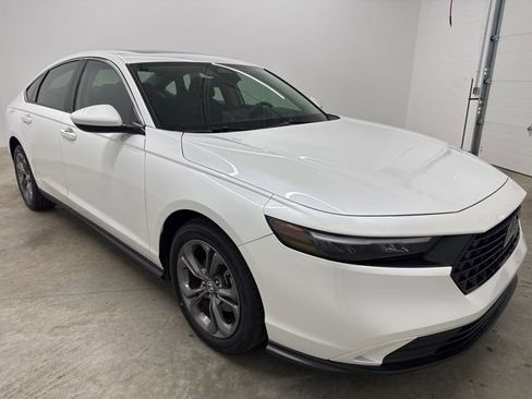 Certified 2024 Honda Accord EX image 3