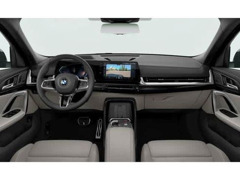 New 2027 BMW X2 xDrive28i AWD/4WD image 7