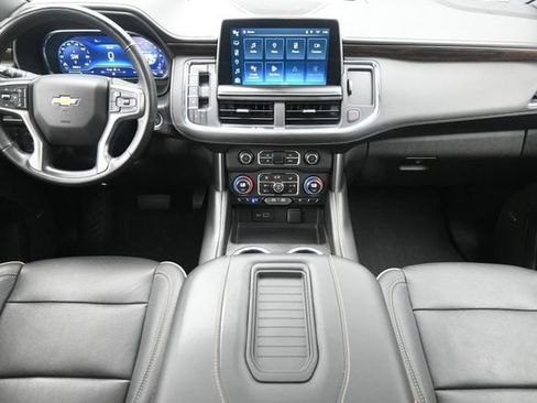Used 2023 Chevrolet Tahoe Premier w/ Premium Package AWD/4WD image 23