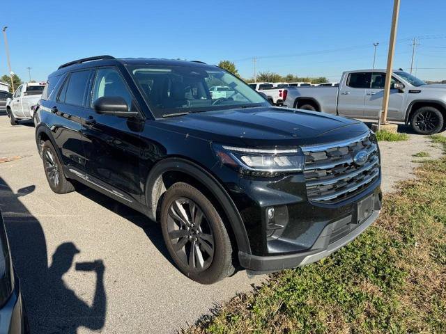 Certified 2025 Ford Explorer Active w/ Active Comfort Package AWD/4WD image 4