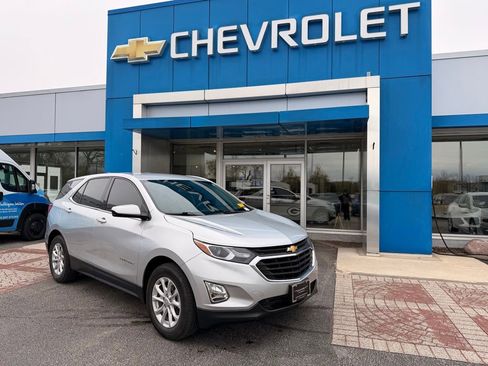 Used 2020 Chevrolet Equinox LT FWD image 1