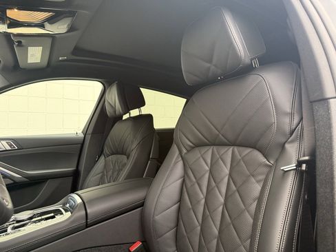 New 2026 BMW X6 xDrive40i image 5