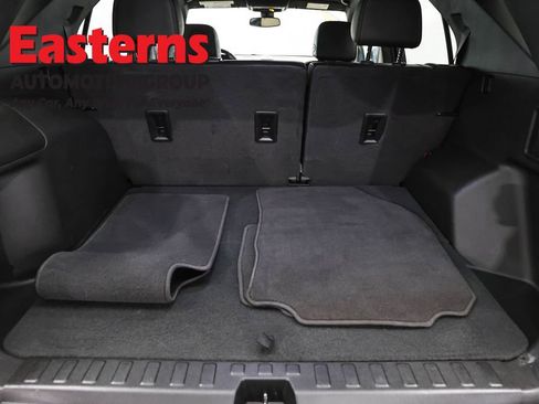 Used 2022 Chevrolet Equinox Premier AWD/4WD image 9