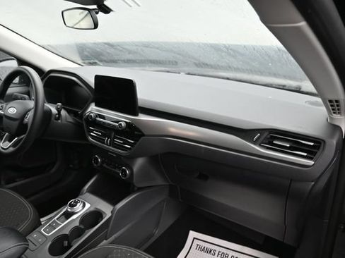 Used 2025 Ford Escape Active AWD/4WD image 9