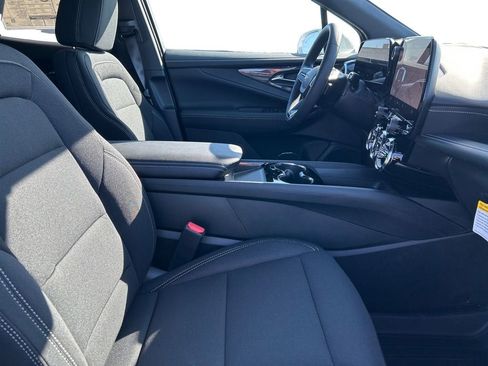 New 2026 Chevrolet Blazer EV LT FWD image 17