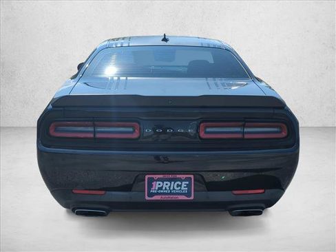 Used 2016 Dodge Challenger R/T RWD image 6