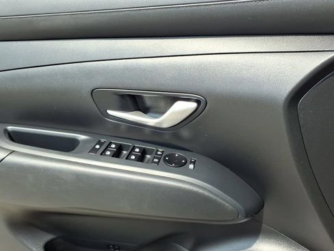 Used 2025 Hyundai Santa Cruz SEL FWD image 13
