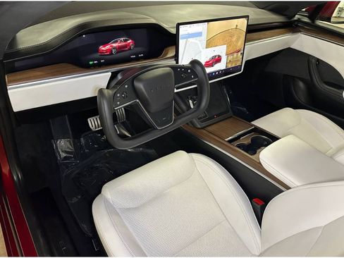Used 2024 Tesla Model S AWD/4WD image 17