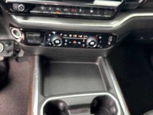 Used 2025 Chevrolet Silverado 2500 High Country w/ High Country Premium Package AWD/4WD image 12