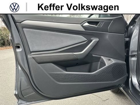New 2026 Volkswagen Jetta SE FWD image 14