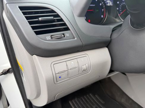 Used 2017 Hyundai Accent SE image 14