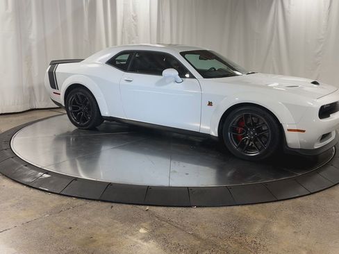 Used 2019 Dodge Challenger R/T Scat Pack image 3