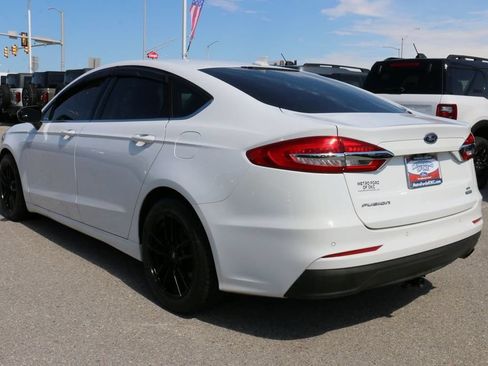 Used 2020 Ford Fusion SE FWD image 7