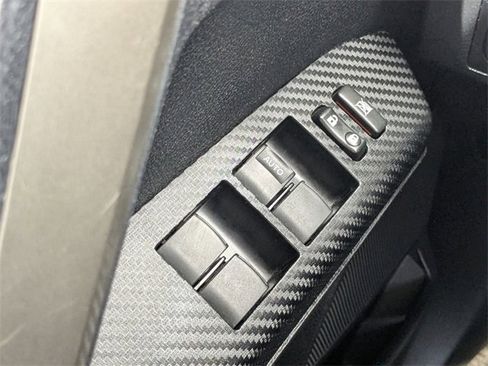 Used 2013 Toyota RAV4 LE image 22