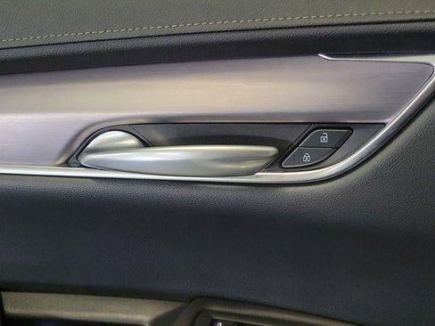 Certified 2023 Cadillac XT5 Luxury FWD image 16