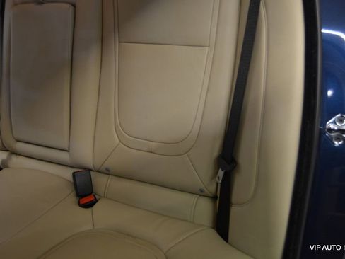 Used 2012 Jaguar XF image 25