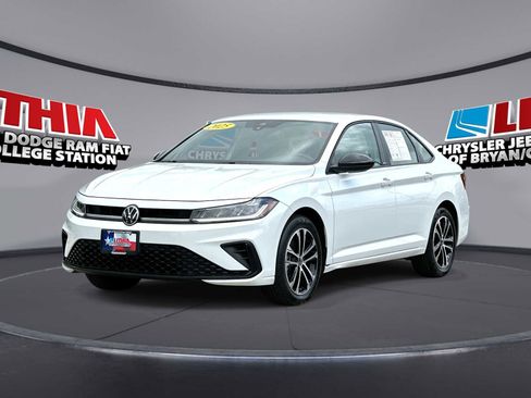 Used 2025 Volkswagen Jetta Sport FWD image 1