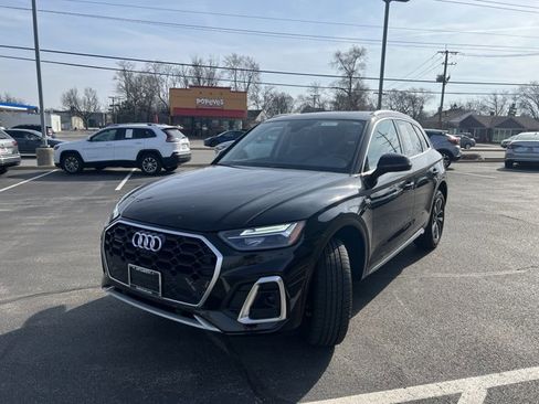 Used 2023 Audi Q5 2.0T Premium Plus w/ Premium Plus Package image 2