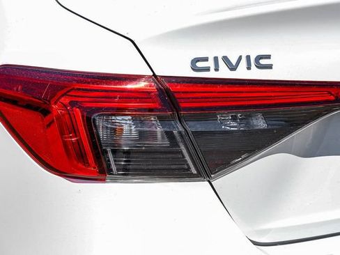 Used 2022 Honda Civic Sport image 10