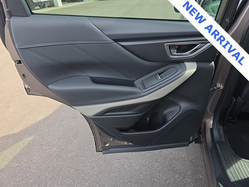 Used 2024 Subaru Forester Limited image 38