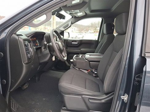 Used 2021 Chevrolet Silverado 1500 Custom image 3