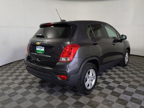 Used 2020 Chevrolet Trax LS w/ Tint and Cruise Package FWD image 9