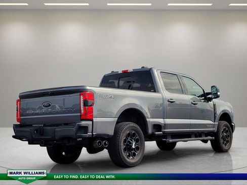 Used 2024 Ford F250 Lariat w/ Lariat Ultimate Package AWD/4WD image 4
