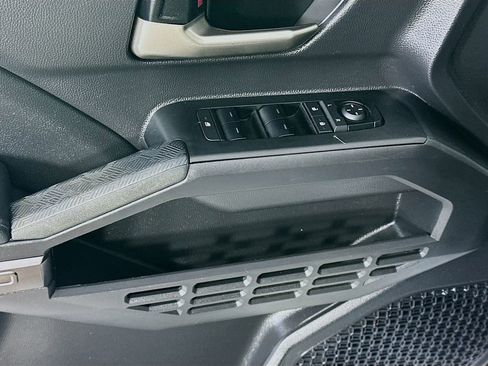 Used 2024 Toyota Tacoma TRD Off-Road image 23