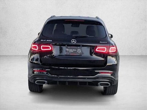 Used 2022 Mercedes-Benz GLC 300 4MATIC image 7